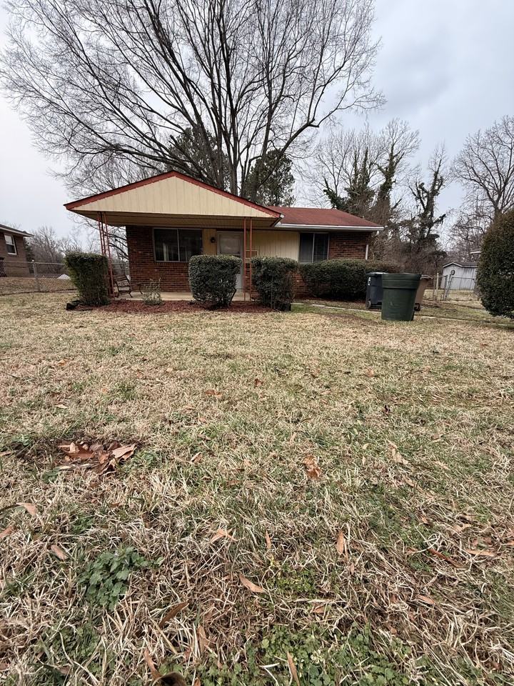 2212 Willow Rd #1 - Photo 2 of 9