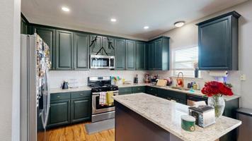 featured image of 2105 Huxley Ln