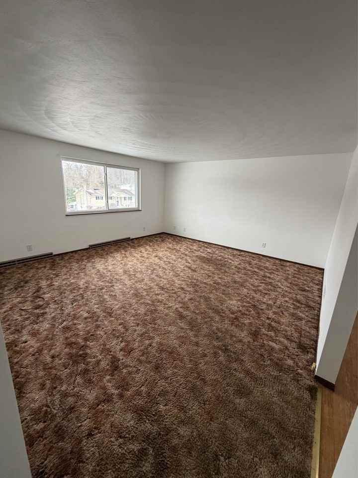 623 Morningside Dr #2 - Photo 4 of 14