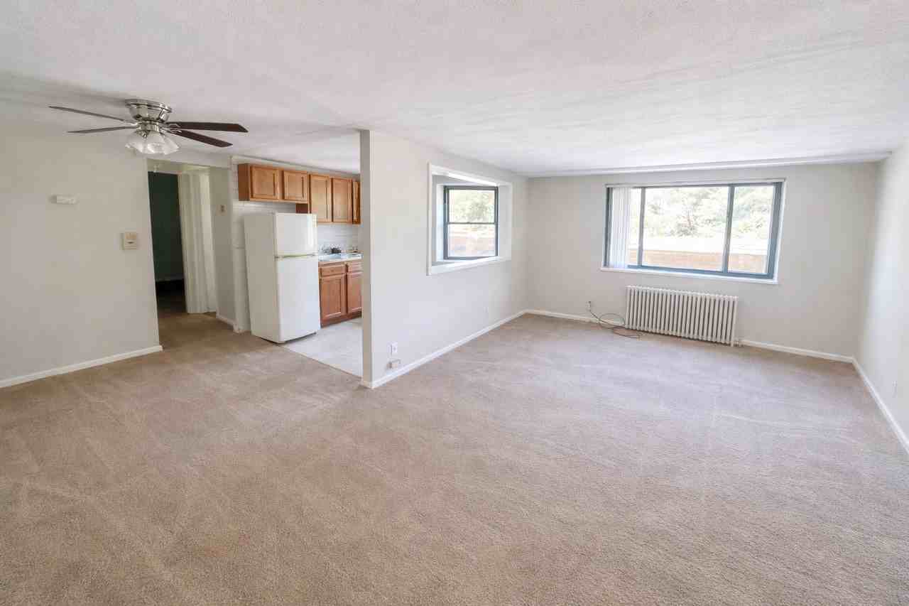 131 131 MOUNT LEBANON BOULEVARDAPT 5 #5 - Photo 2 of 8