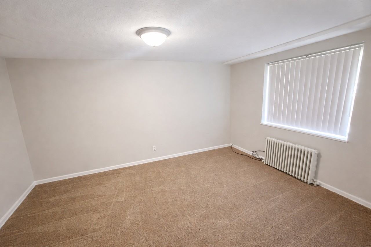 131 131 MOUNT LEBANON BOULEVARDAPT 5 #5 - Photo 4 of 8