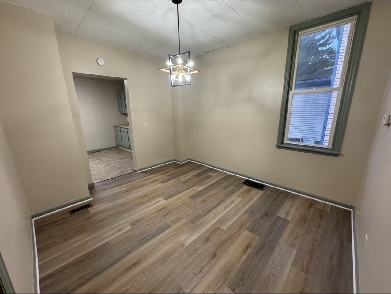 736 Munson Ave #736 - Photo 5 of 13