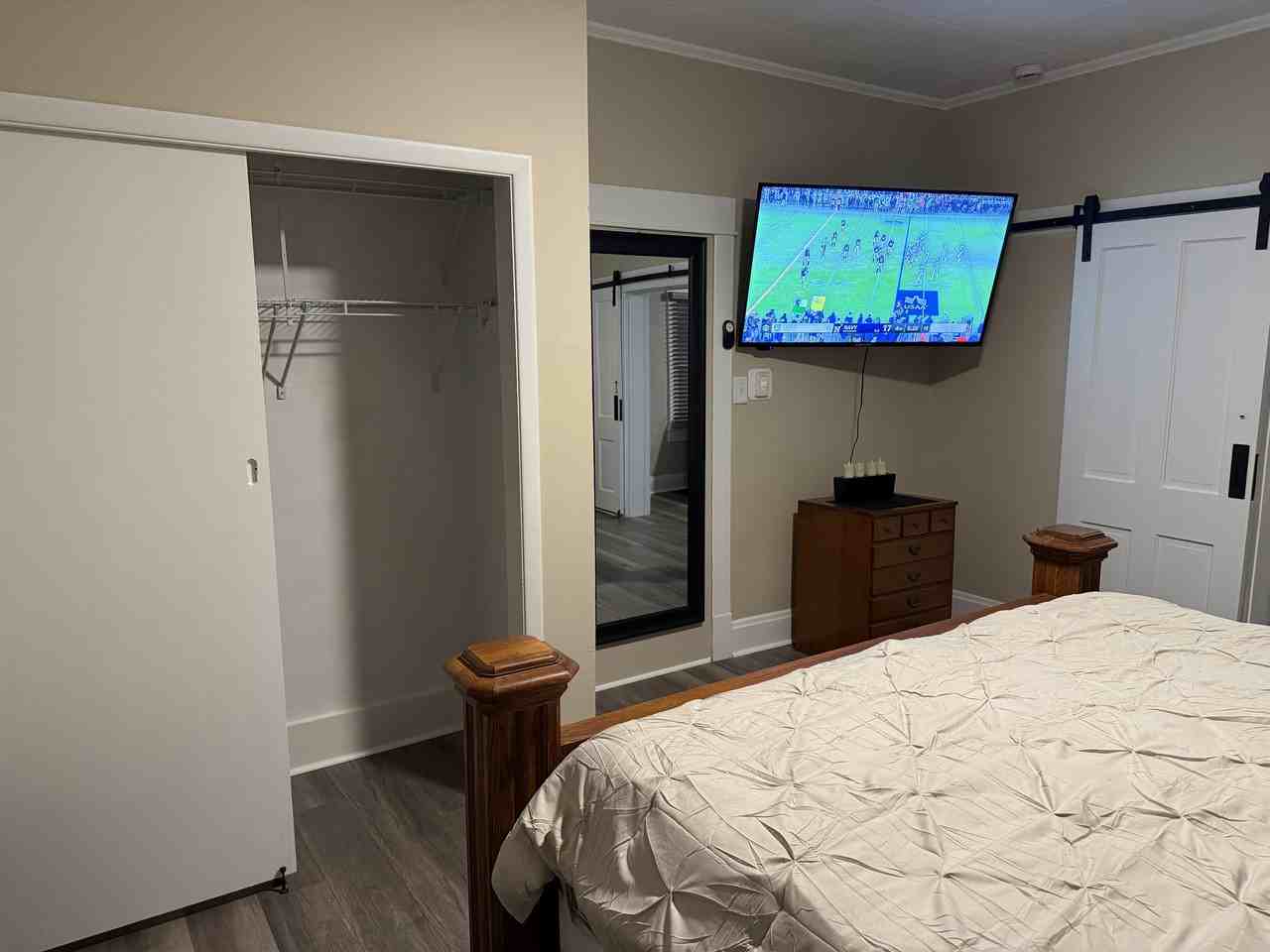 609 S Main St #1 - Photo 7 of 10