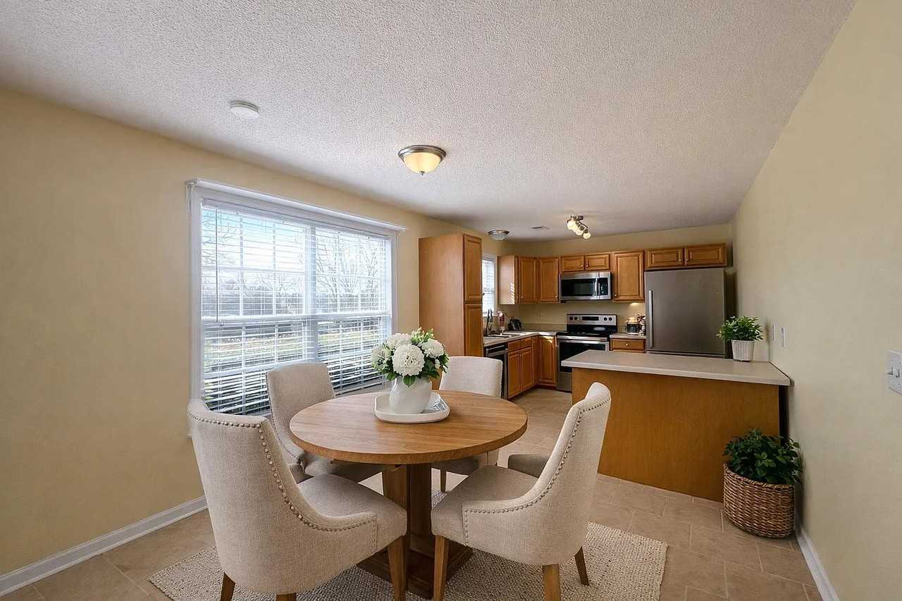 902 Very Fine Dr #1 - Photo 4 of 14