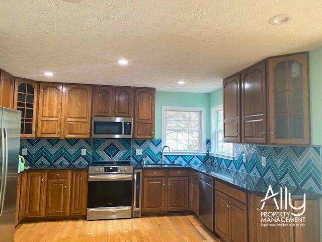 35 Hardwood Rd #1 - Photo 3 of 9