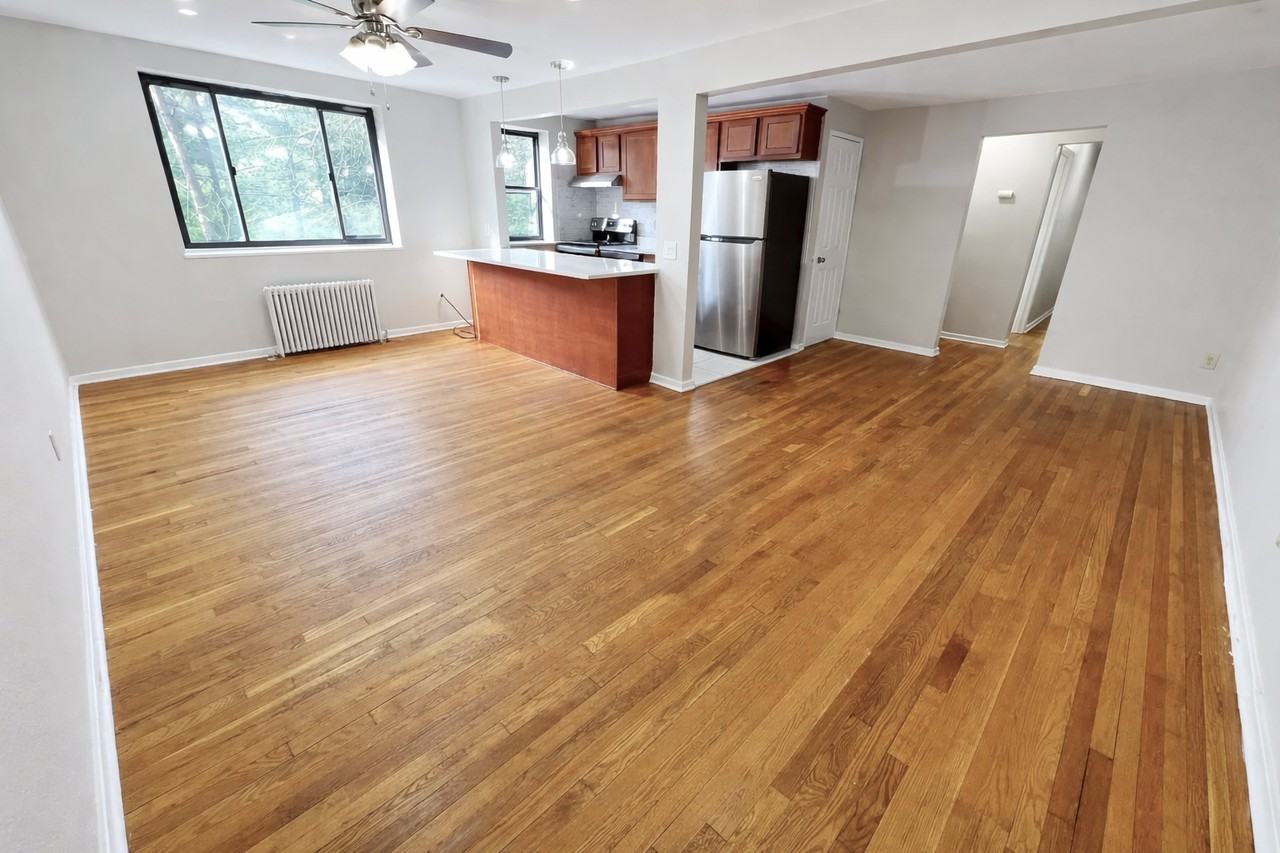 131 MOUNT LEBANON BOULEVARDAPT 7 #7 - Photo 2 of 11