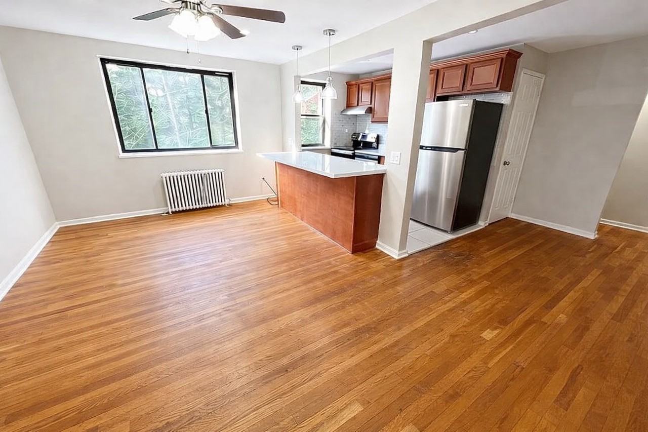 131 MOUNT LEBANON BOULEVARDAPT 7 #7 - Photo 3 of 11