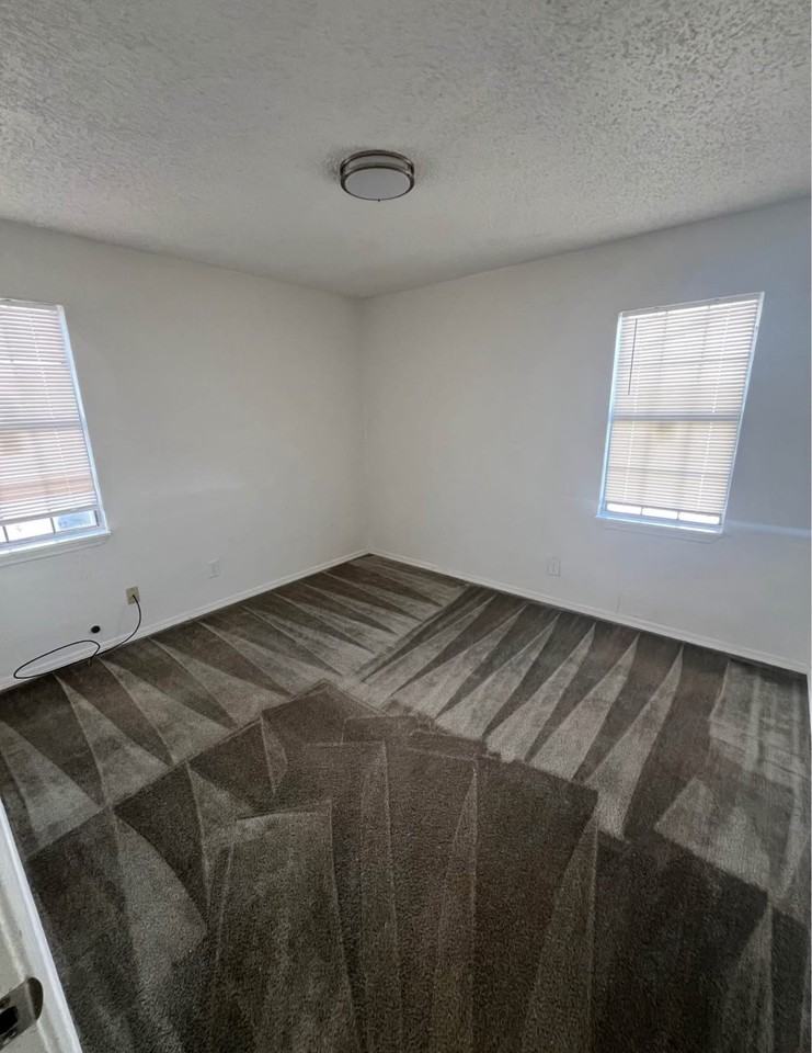 3101 Ne 14th St #1 - Photo 5 of 7