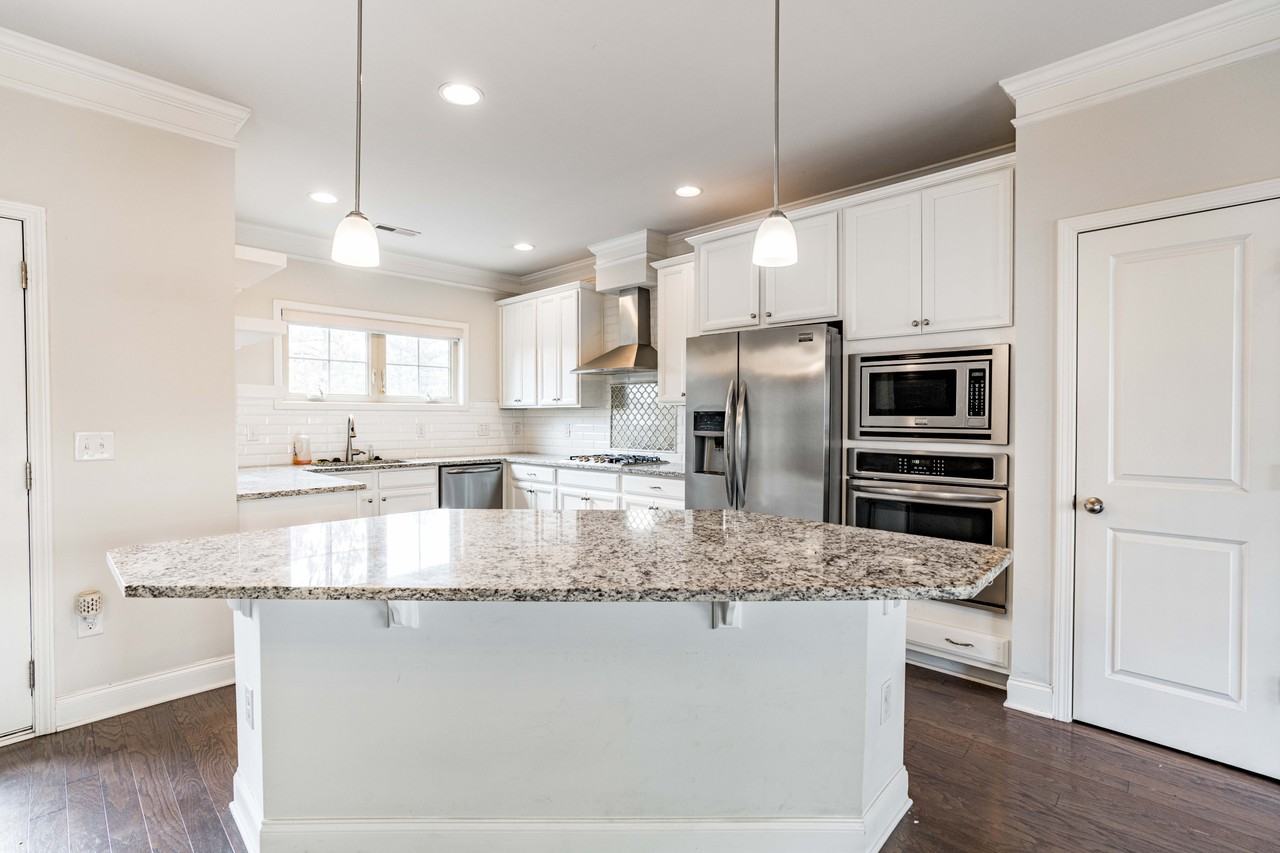 321 View Dr #1 - Photo 2 of 32