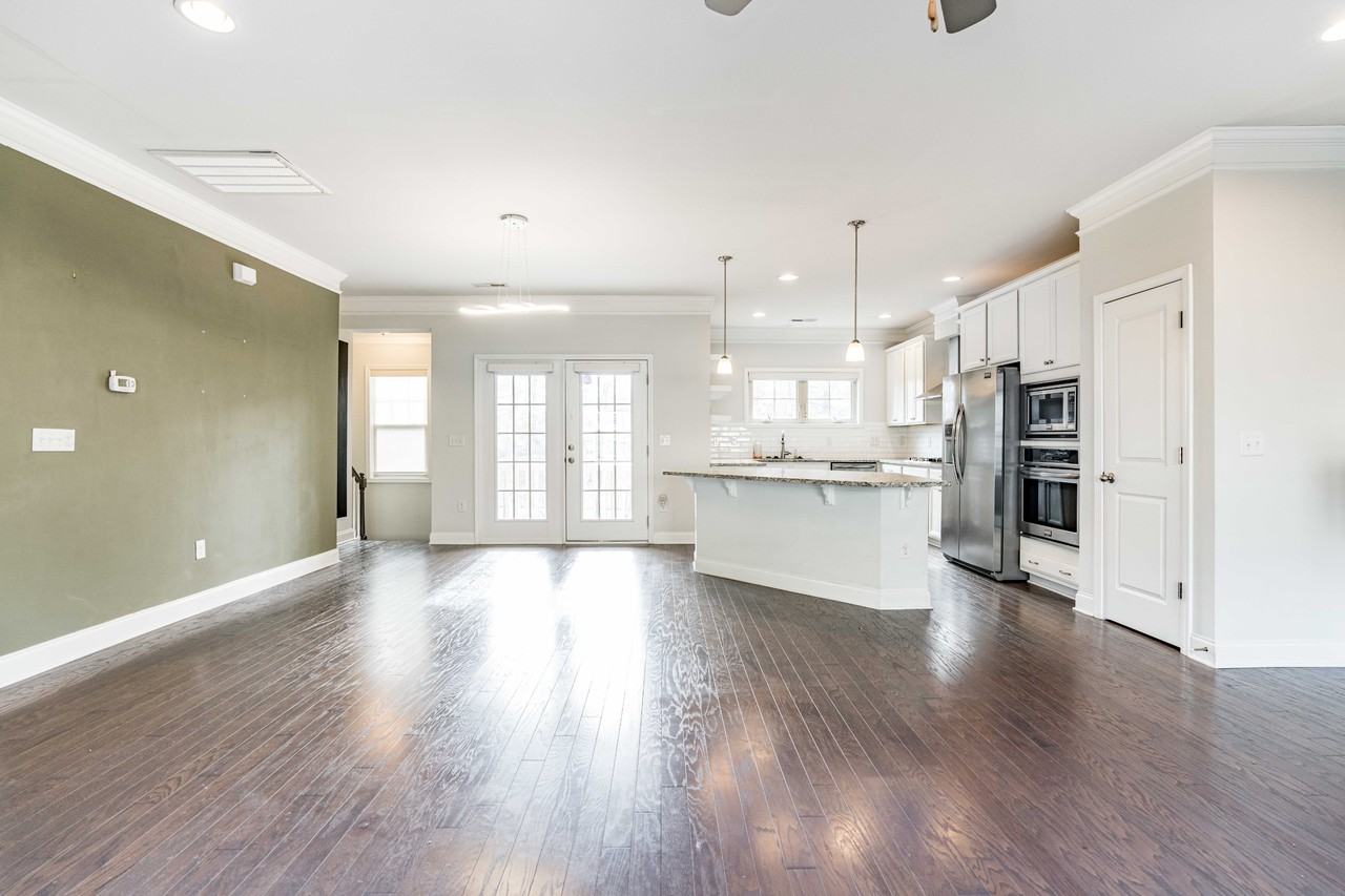 321 View Dr #1 - Photo 3 of 32