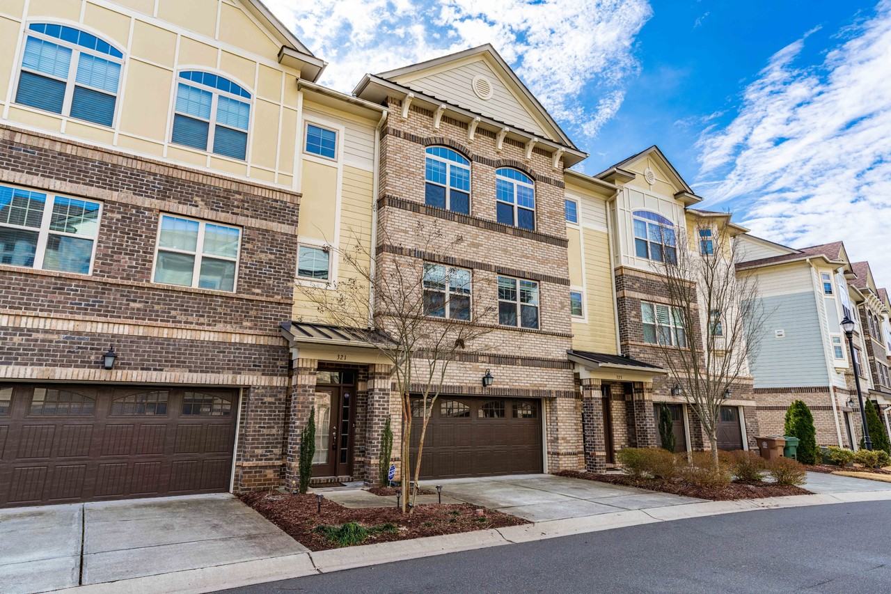 321 View Dr #1 - Photo 6 of 32