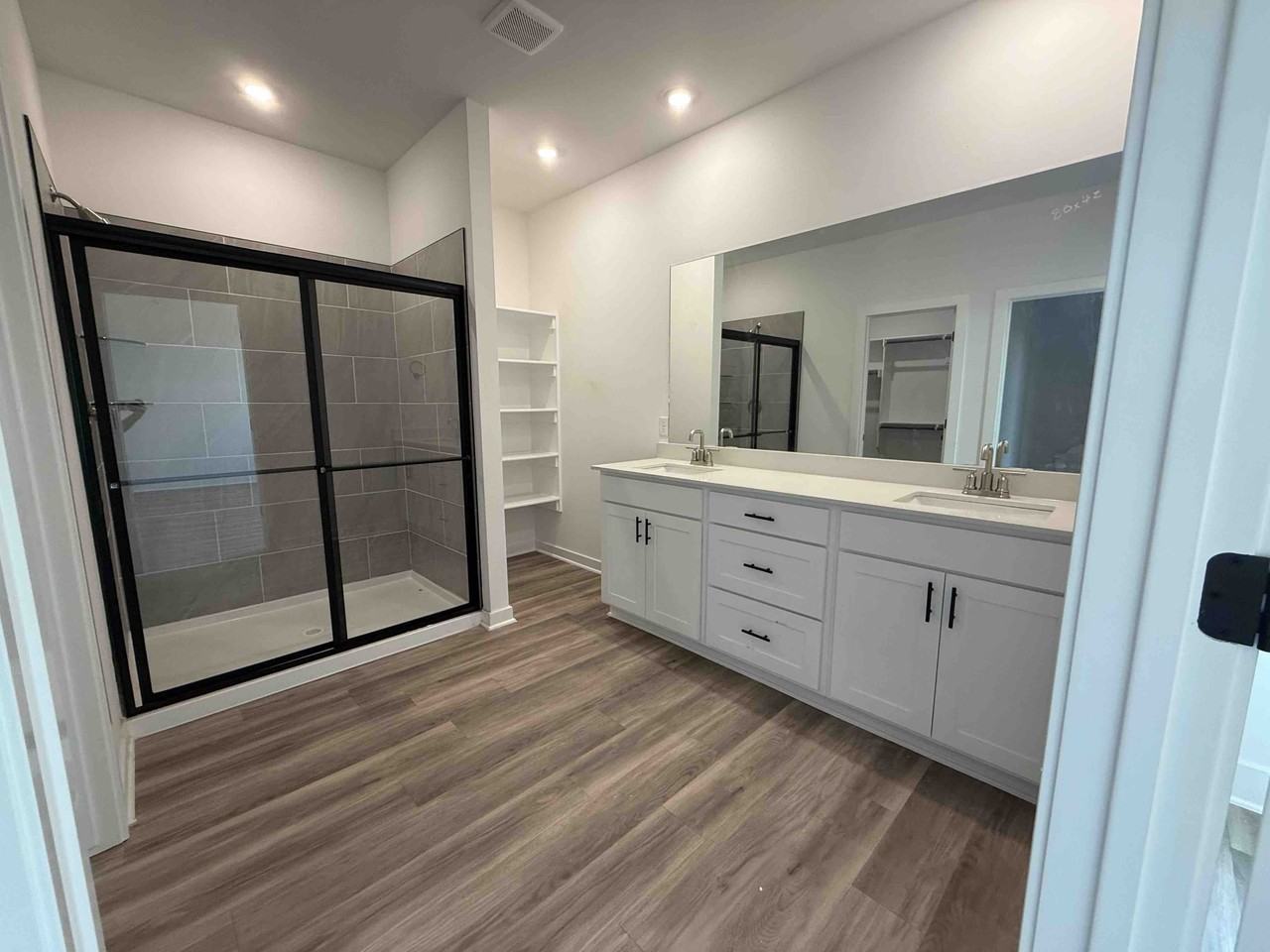 557 Arizona St #1 - Photo 6 of 9