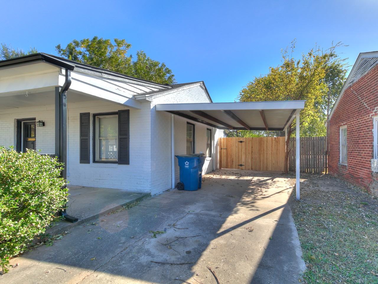 220 E Jacobs Dr #1 - Photo 3 of 24