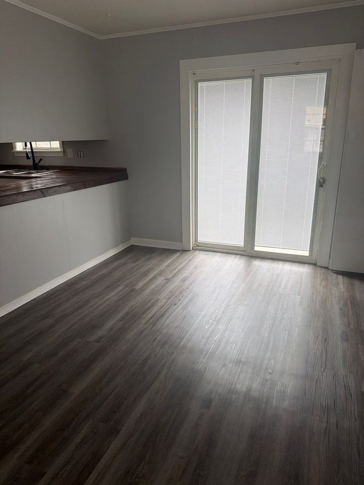 1029 Hungerford St #1 - Photo 3 of 8