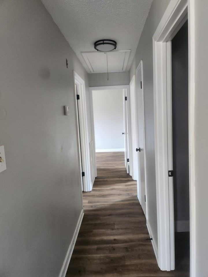 1130 S Washington Ave #1 - Photo 7 of 8