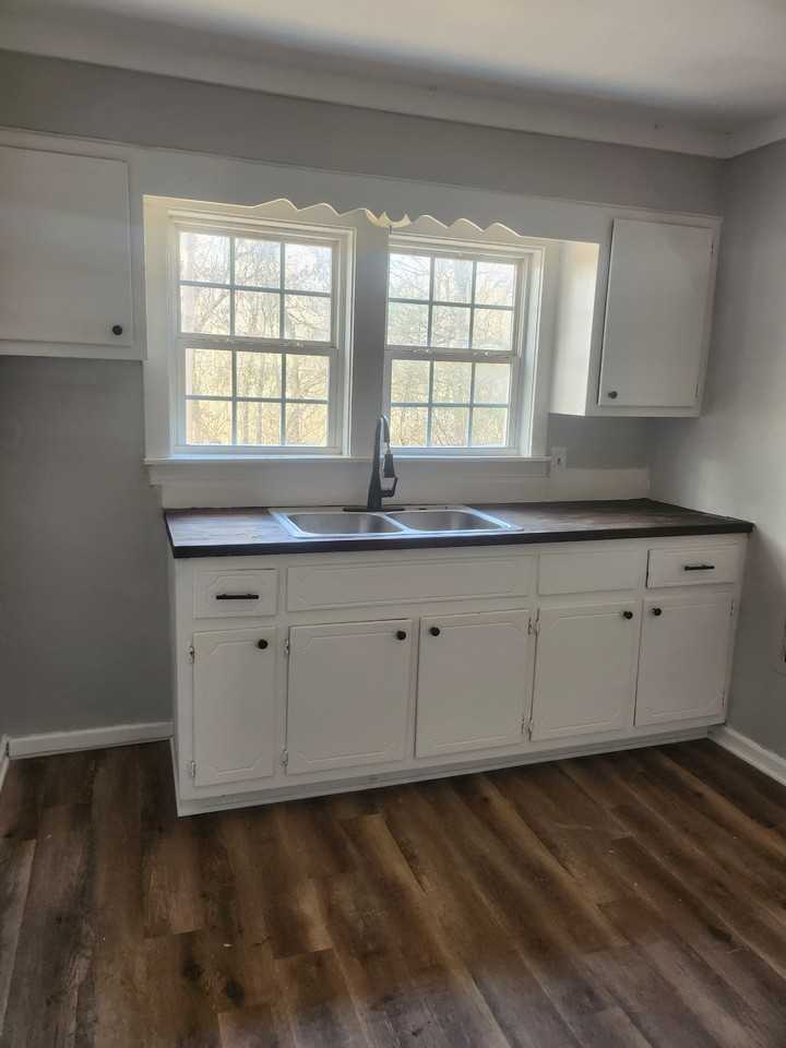 1119 S Washington Ave #1 - Photo 2 of 5