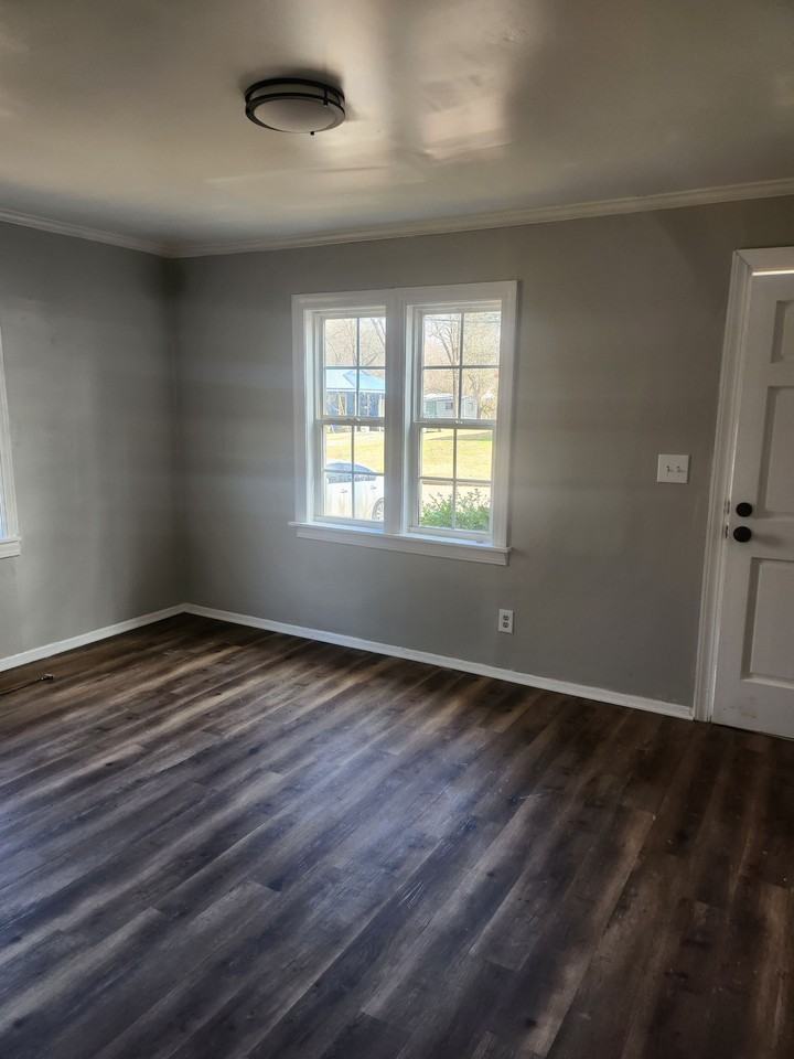 1119 S Washington Ave #1 - Photo 4 of 5