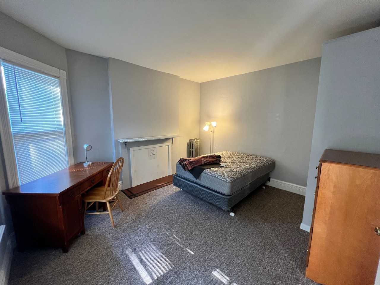 408 University Ave #1 - Photo 6 of 33