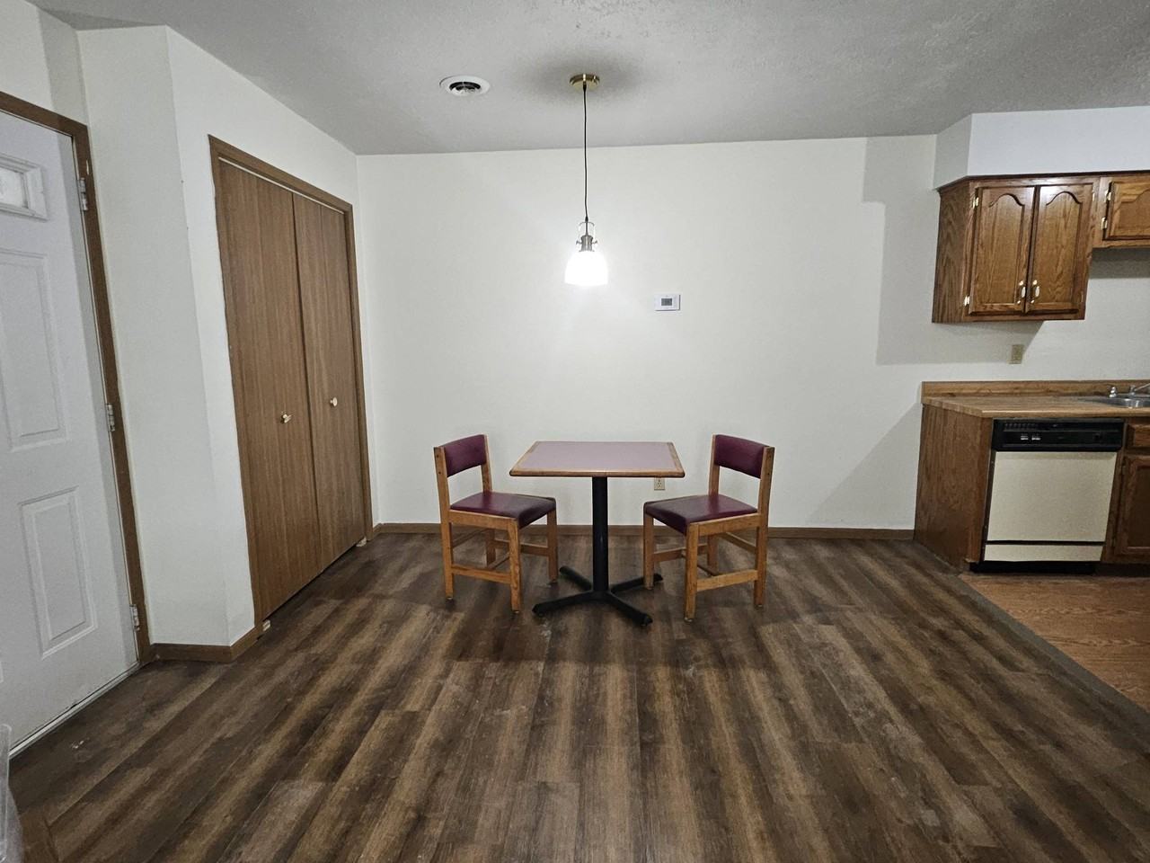 115 Holly Dr #1 - Photo 4 of 5