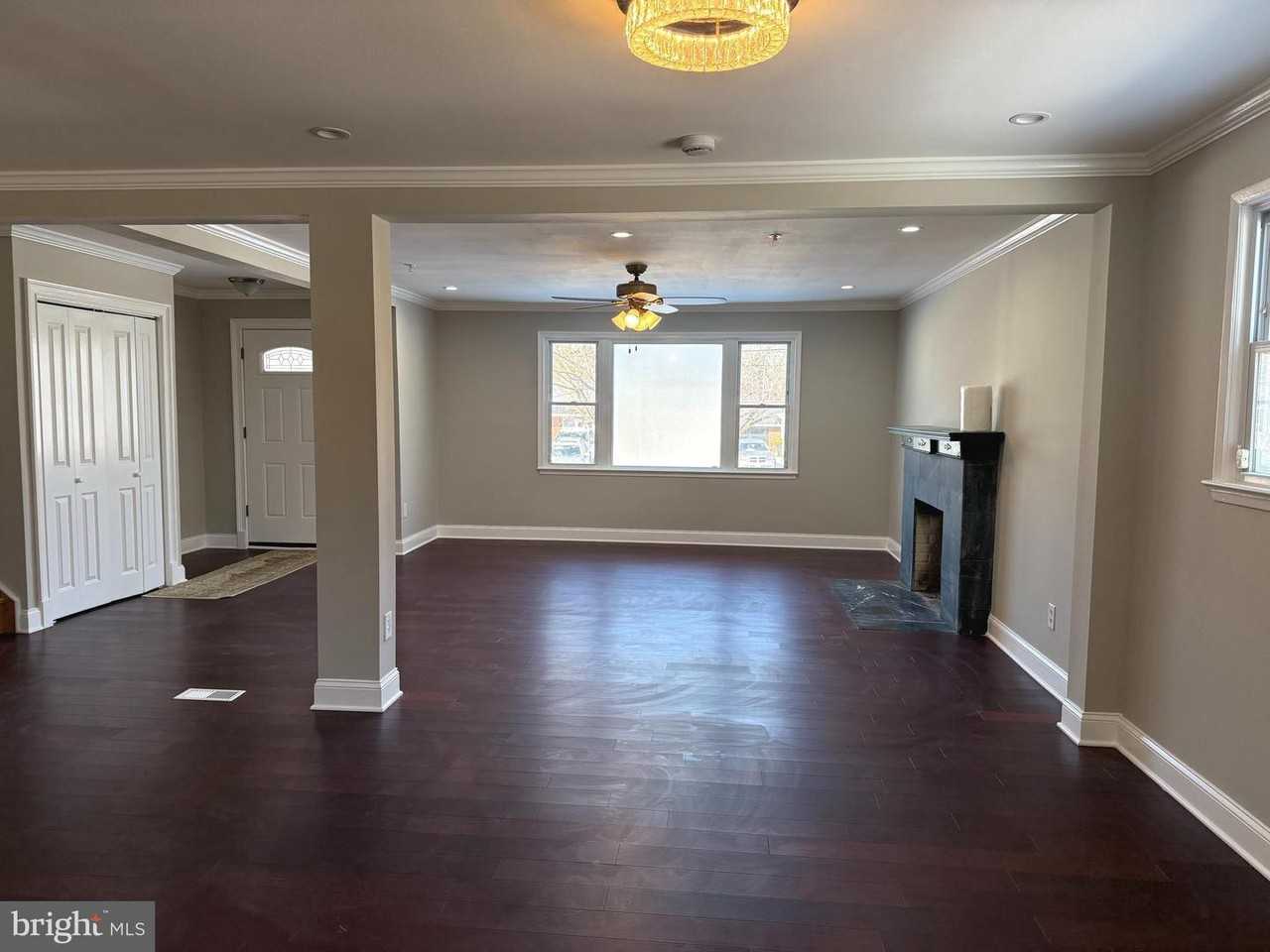 7419 Farnum St #1 - Photo 3 of 29