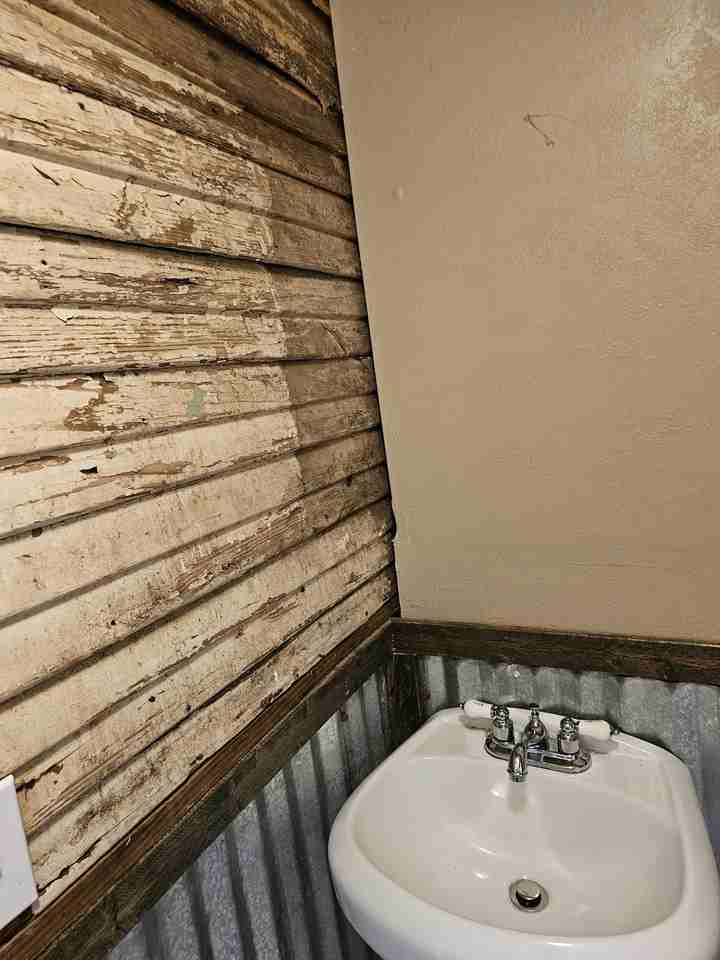 618 1/2 N Wilson Ave #1 - Photo 5 of 6