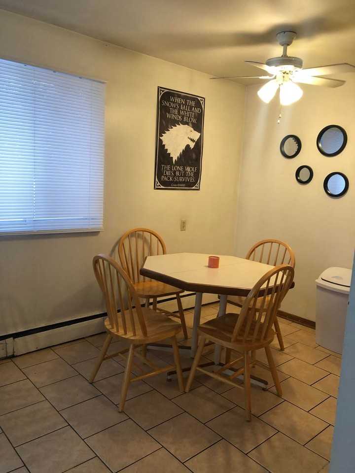 800-UNIV - Photo 3 of 10