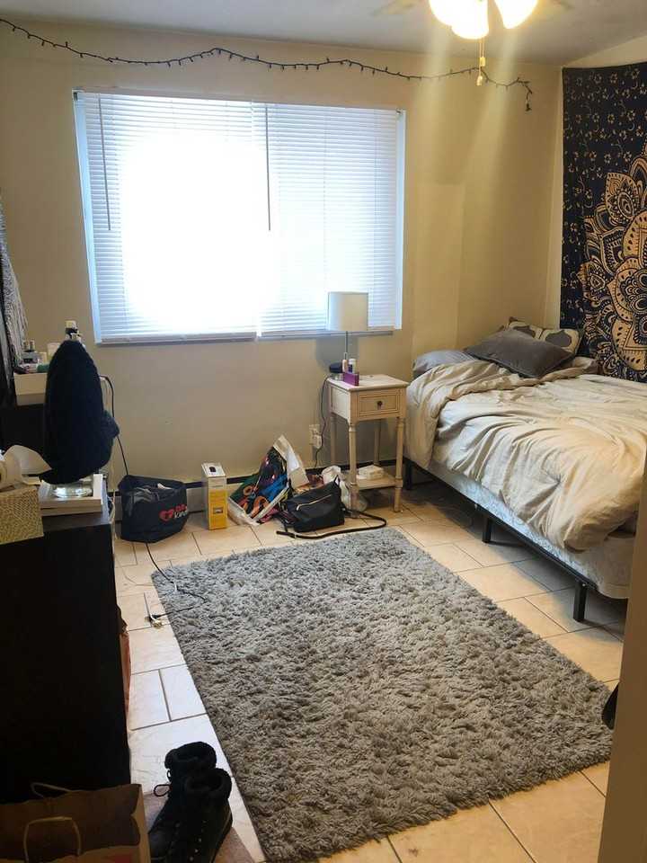 800-UNIV - Photo 6 of 10