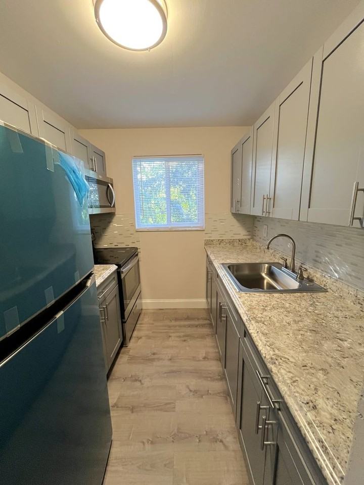 Villas of Boynton Beach - Photo 6 of 22