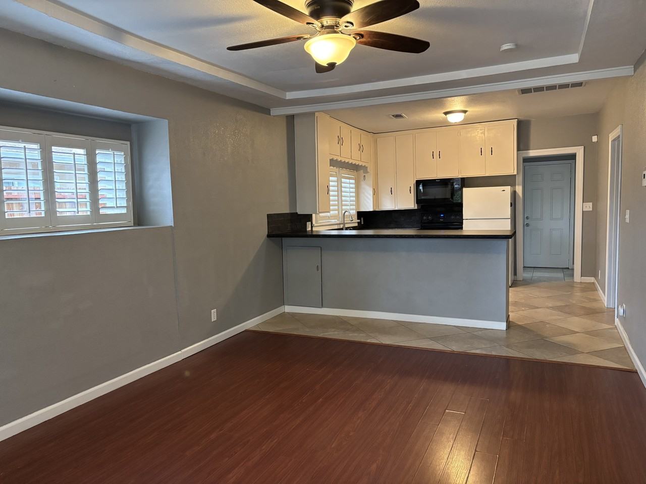 235 Kimble St - Photo 3 of 33