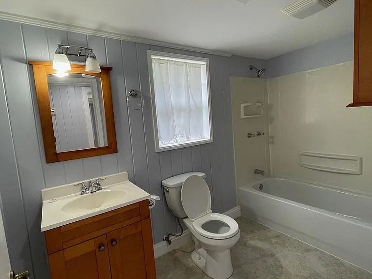 5369 Munson Hwy #1 - Photo 3 of 7