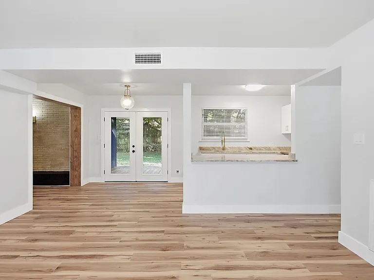 522 S Edgewood Cir #1 - Photo 2 of 12