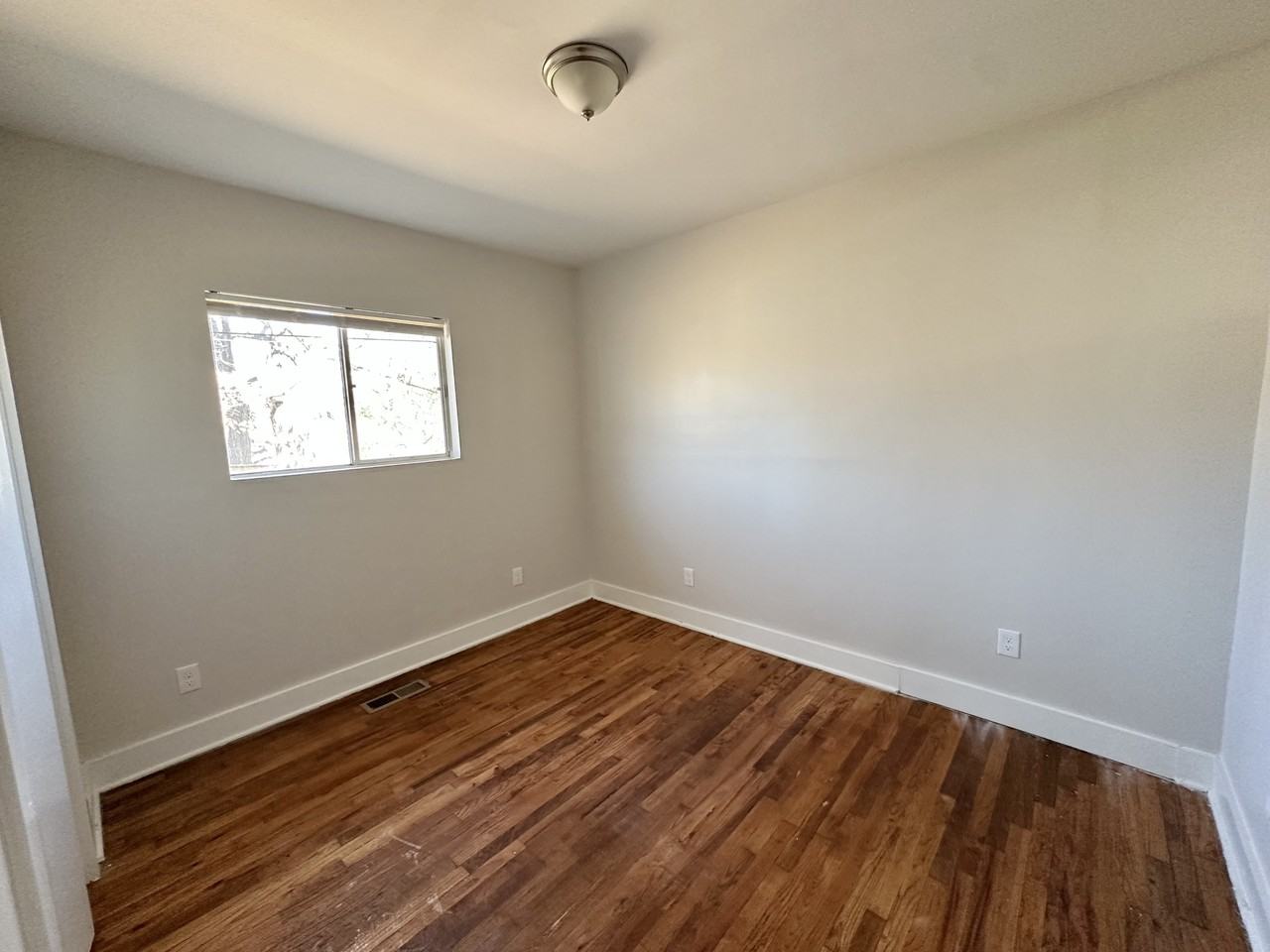 226 3rd Ave #1 - Photo 7 of 11