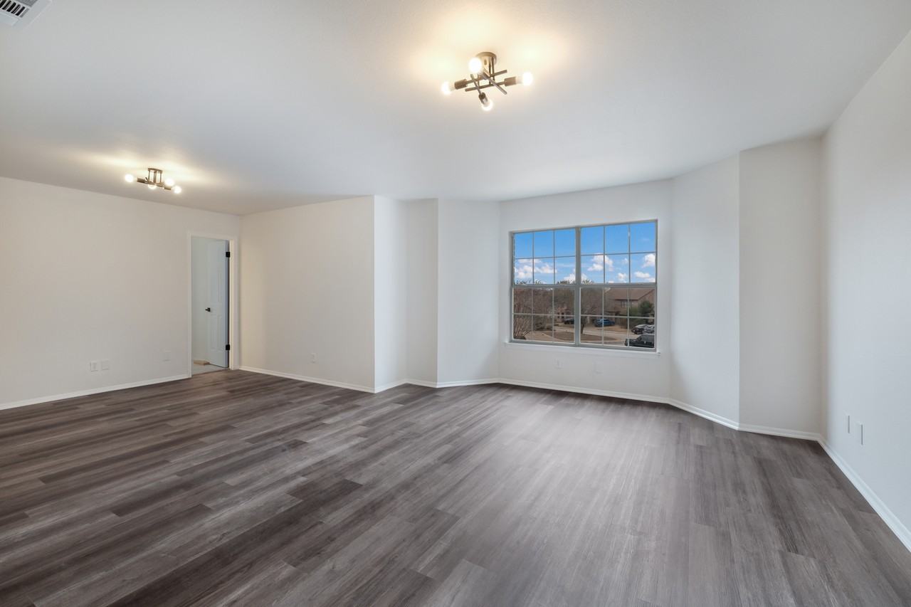 7411 Tom Kite Ct #1 - Photo 7 of 9