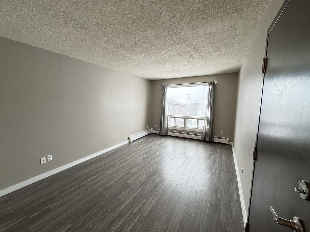 17 Joyce Ave #9 - Photo 4 of 15