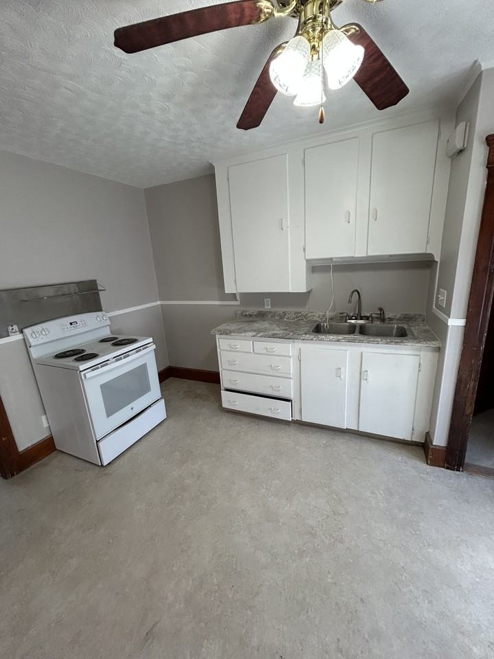 6 Boyden Street - NEW - 1F #1F - Photo 2 of 7