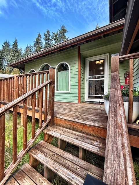 1030 Ne Coco Ct #1 - Photo 2 of 44