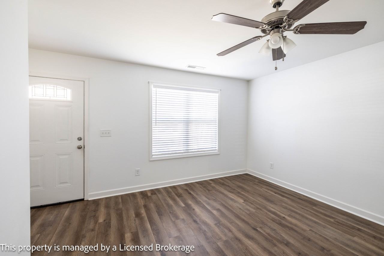 100 Henson St #1 - Photo 4 of 24