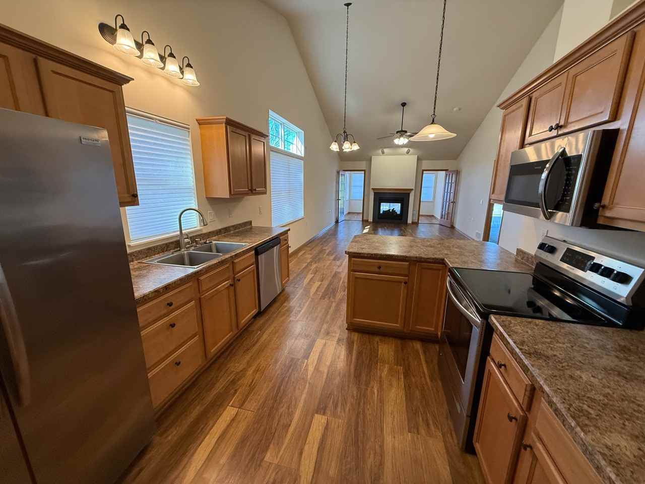 916 Waters Edge Ct #1 - Photo 3 of 26