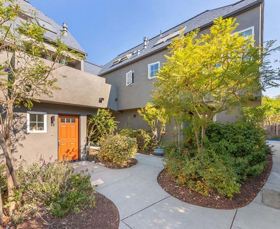 132 Clay St - Photo 4 of 34