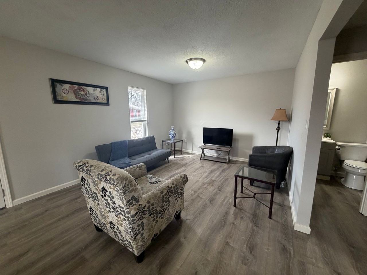 202 Wheaton Ct - Photo 4 of 29