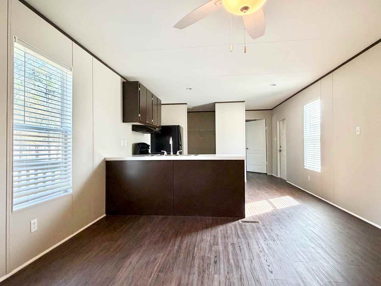 130 Janice St - Photo 5 of 20