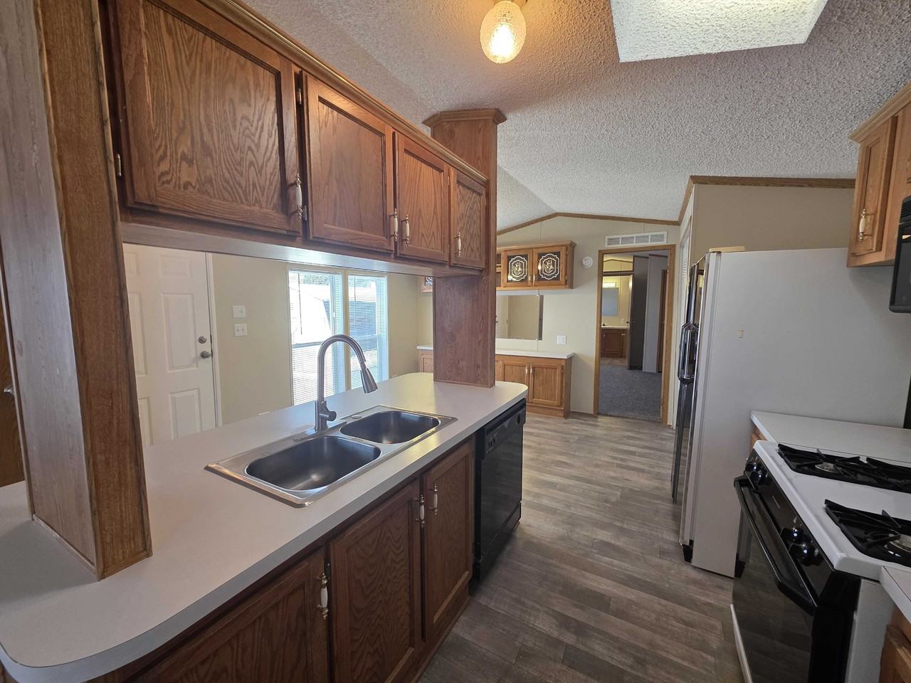 4461 Beechwood St #595 - Photo 6 of 30