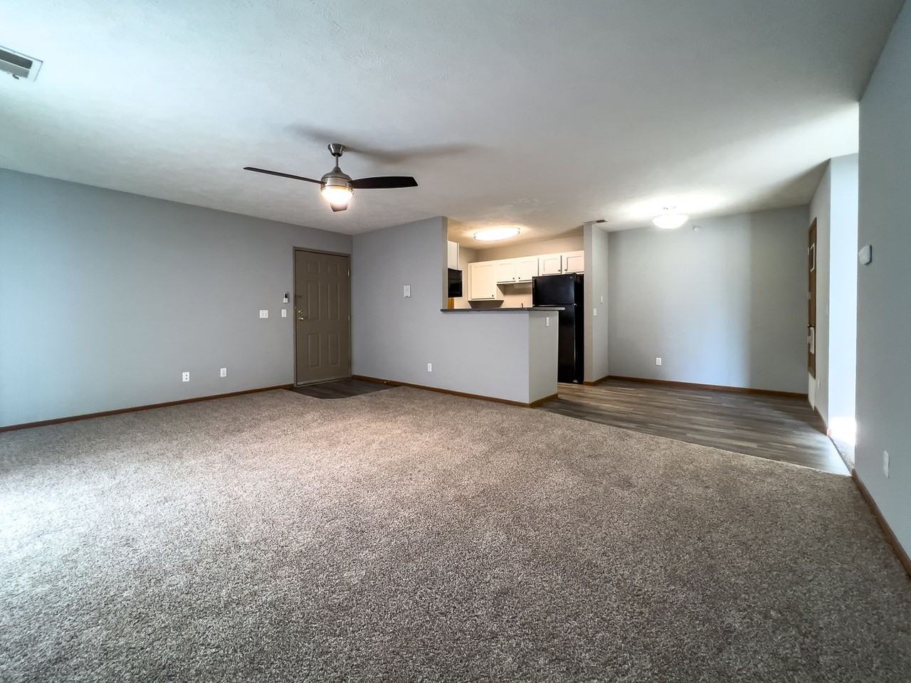 Foxboro Apartments - Photo 2 of 20