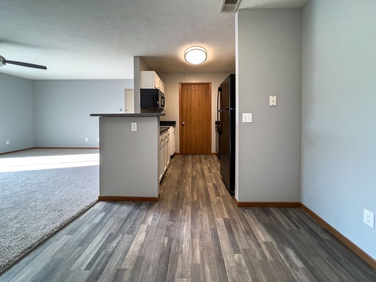 Foxboro Apartments - Photo 3 of 20