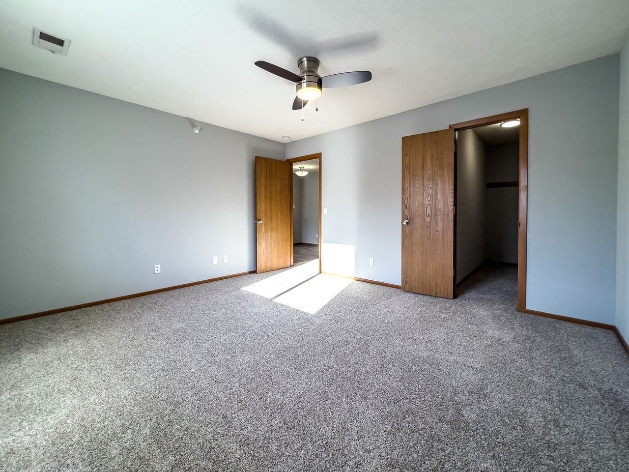 Foxboro Apartments - Photo 7 of 20