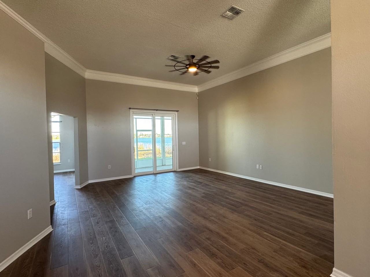 62 B Moore Rd - Photo 4 of 18