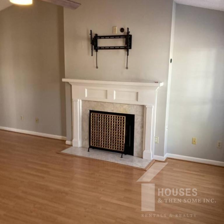 5 Sandy Point Ct - Photo 4 of 20