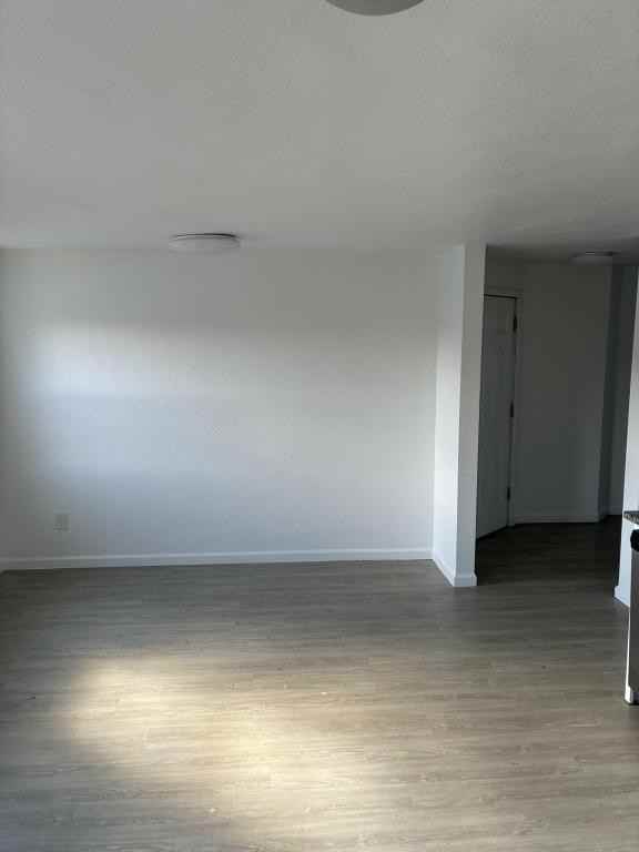 323 Smith Way - Photo 3 of 8