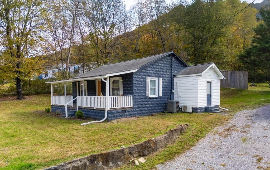 614 E Brushy Valley Dr - Photo 2 of 37