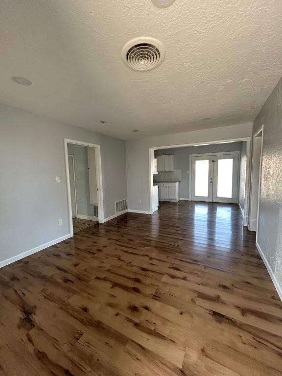 4603 Sw H Ave - Photo 3 of 16